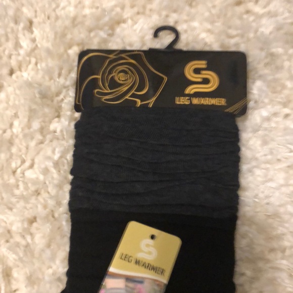 🎄Sale: Gray or Striped Leg Warmers - Picture 6 of 9